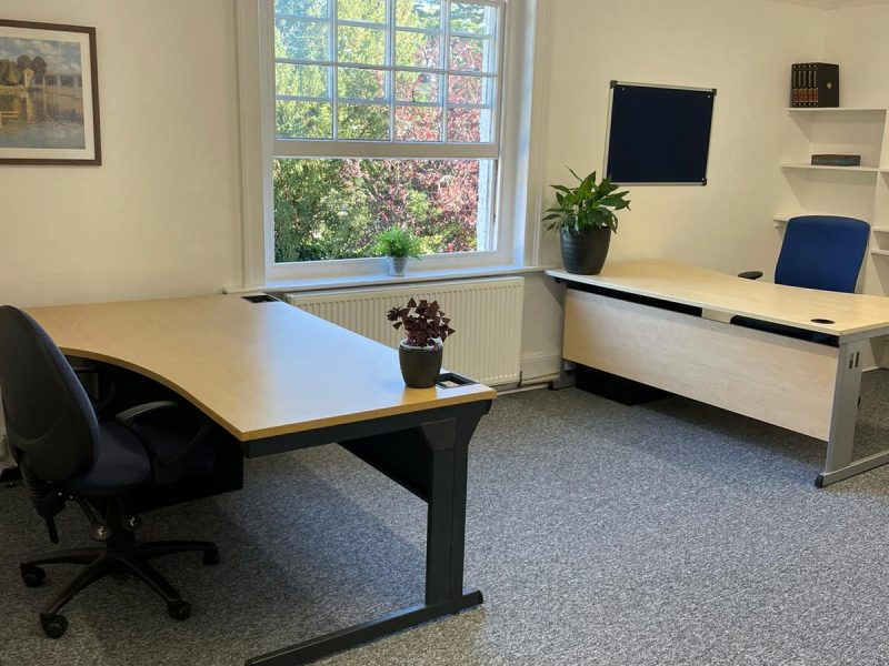 Bright & Airy Office Available To Rent